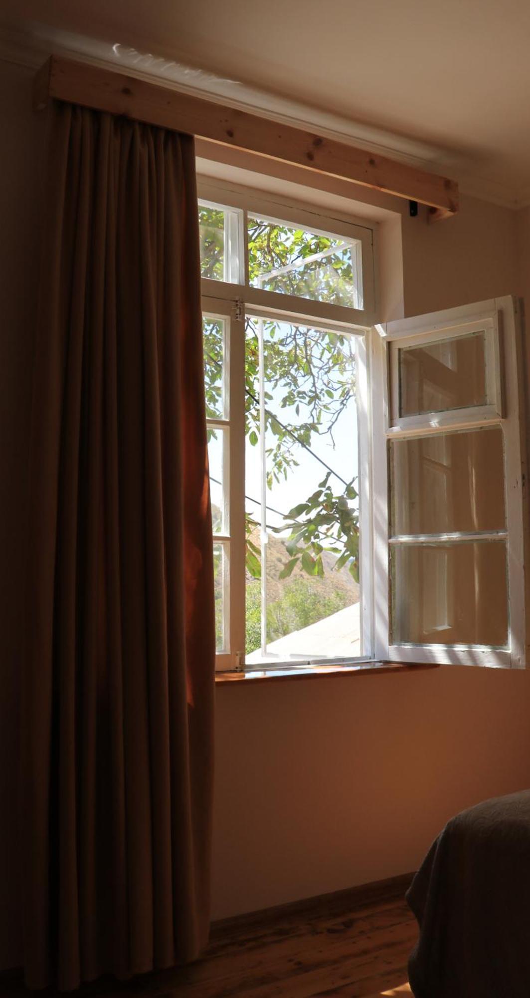 Legend Guest House Yekhegis Buitenkant foto