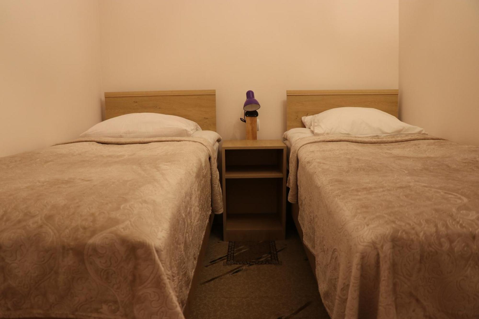 Legend Guest House Yekhegis Buitenkant foto