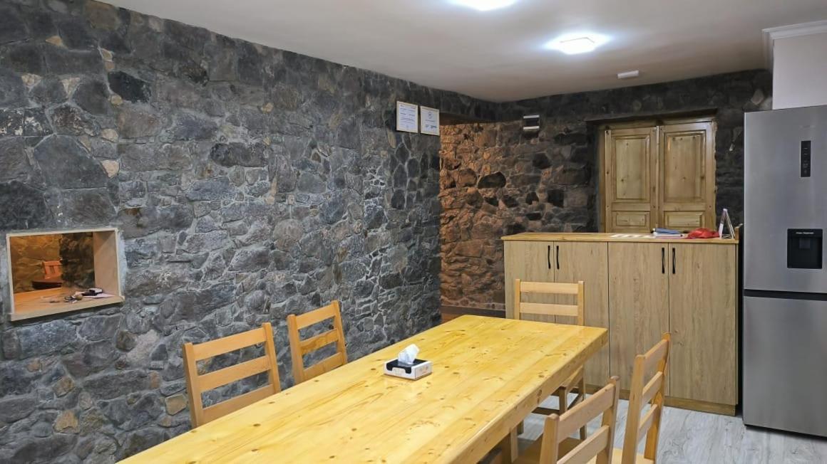 Legend Guest House Yekhegis Buitenkant foto